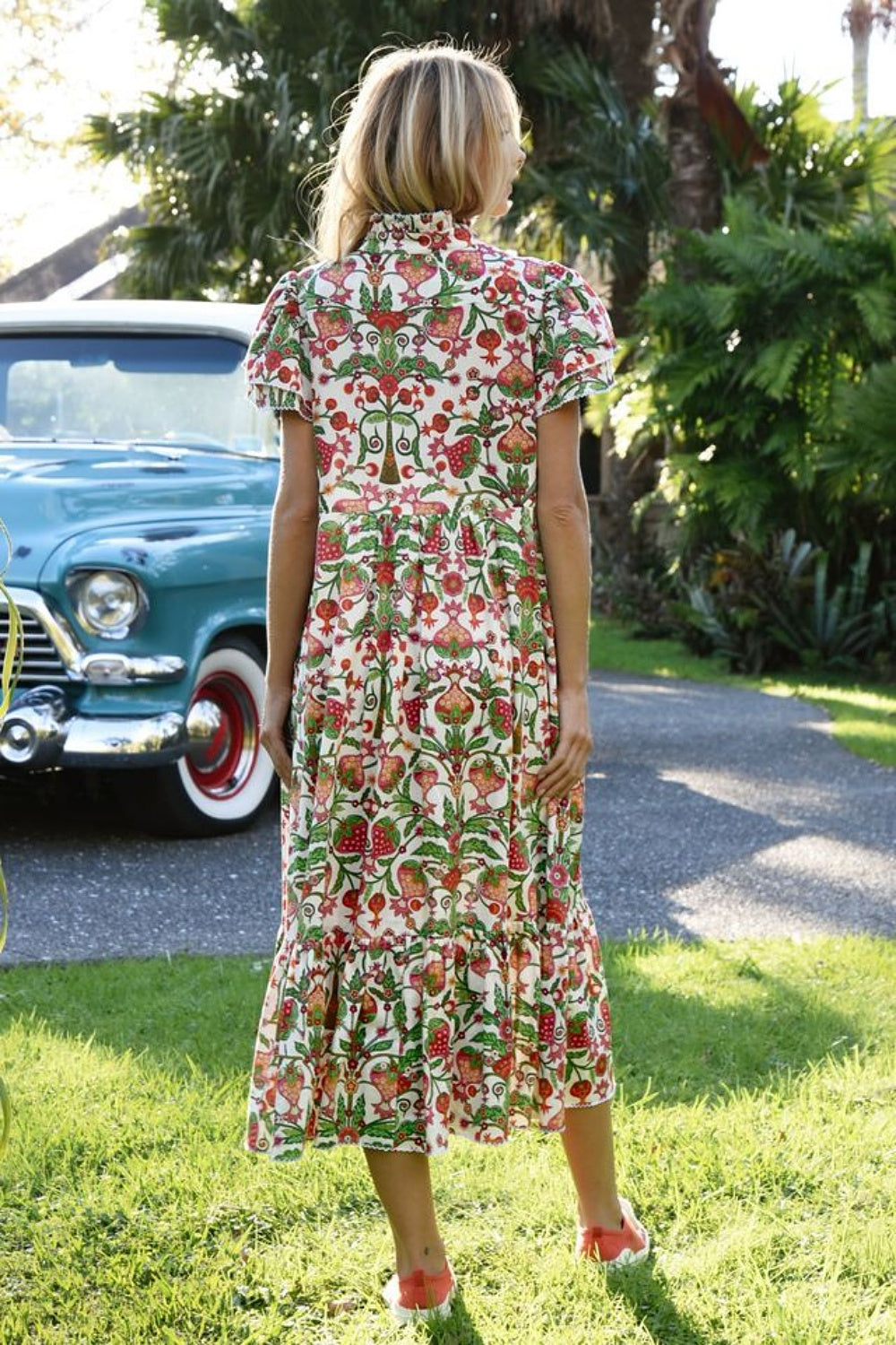 A LITTLE FLAIR MIDI DRESS