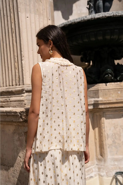 IT'S GOLDEN SLEEVELESS BLOUSE