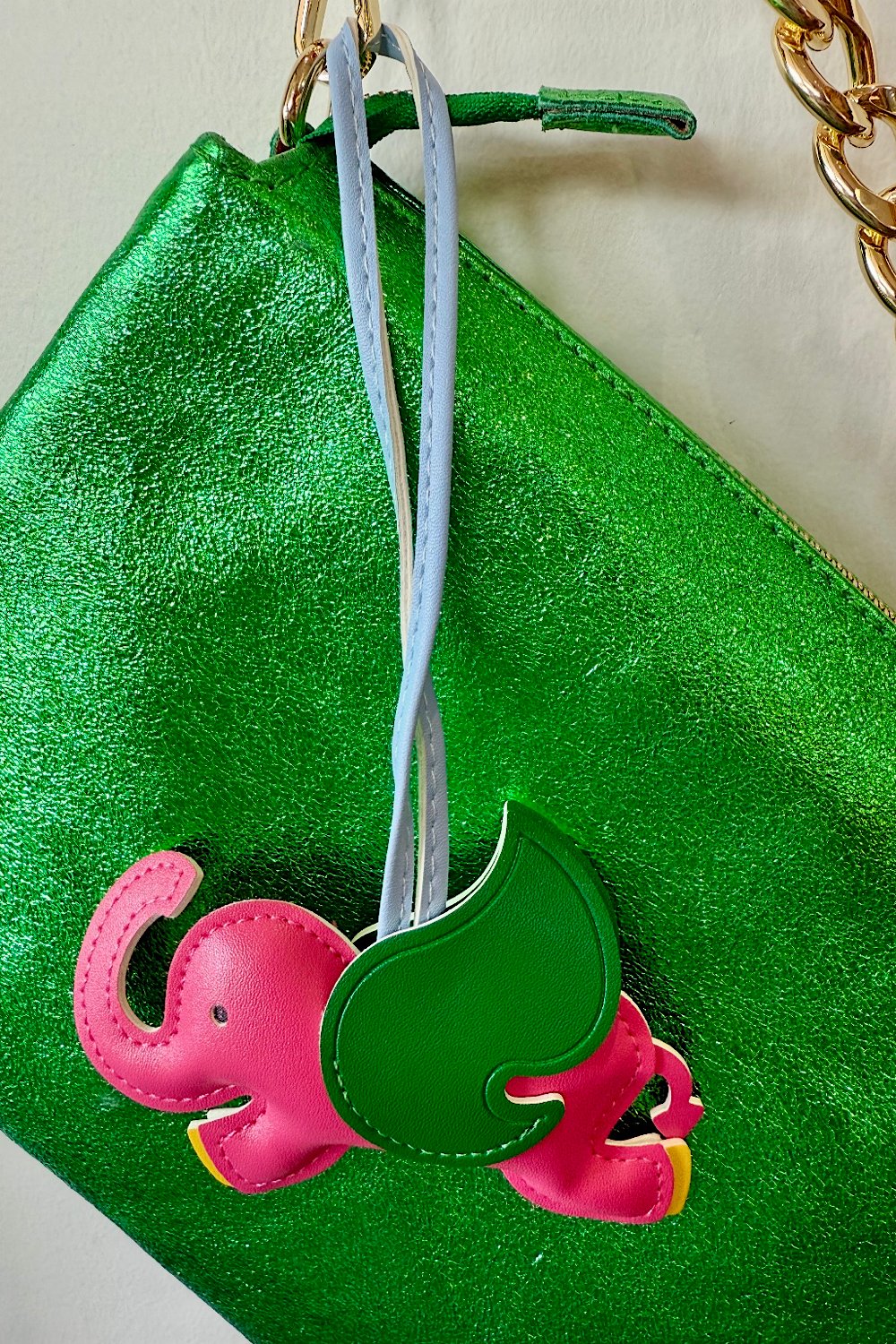 BAG CHARM DUMBO PINK