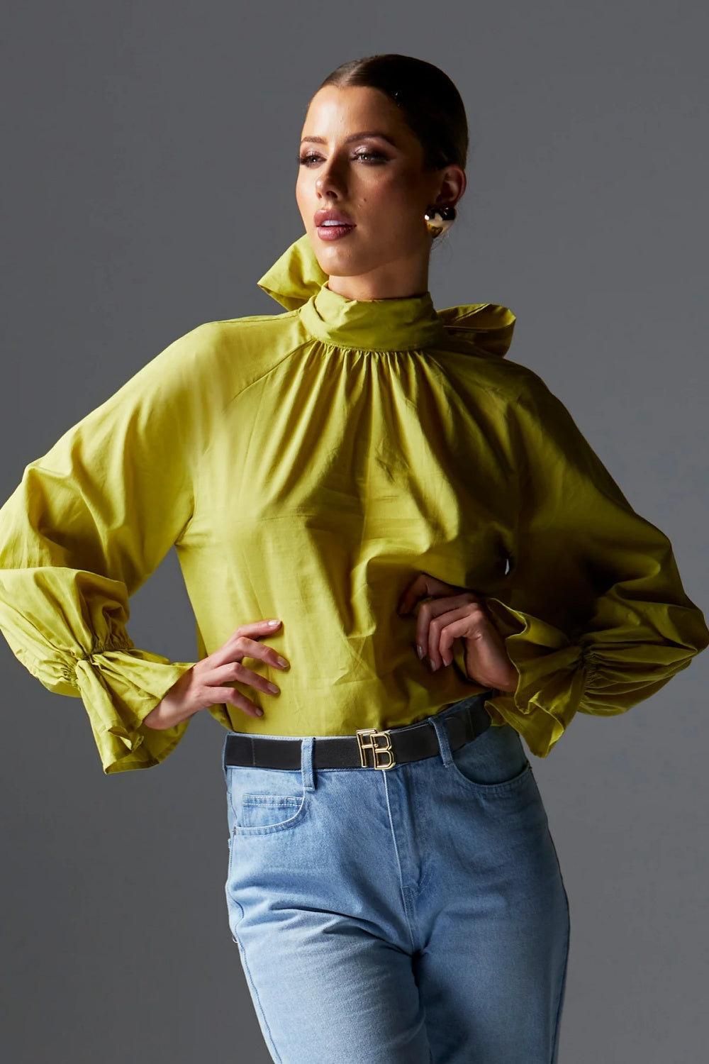 EMPOWERED REVERSIBLE TOP CHARTREUSE