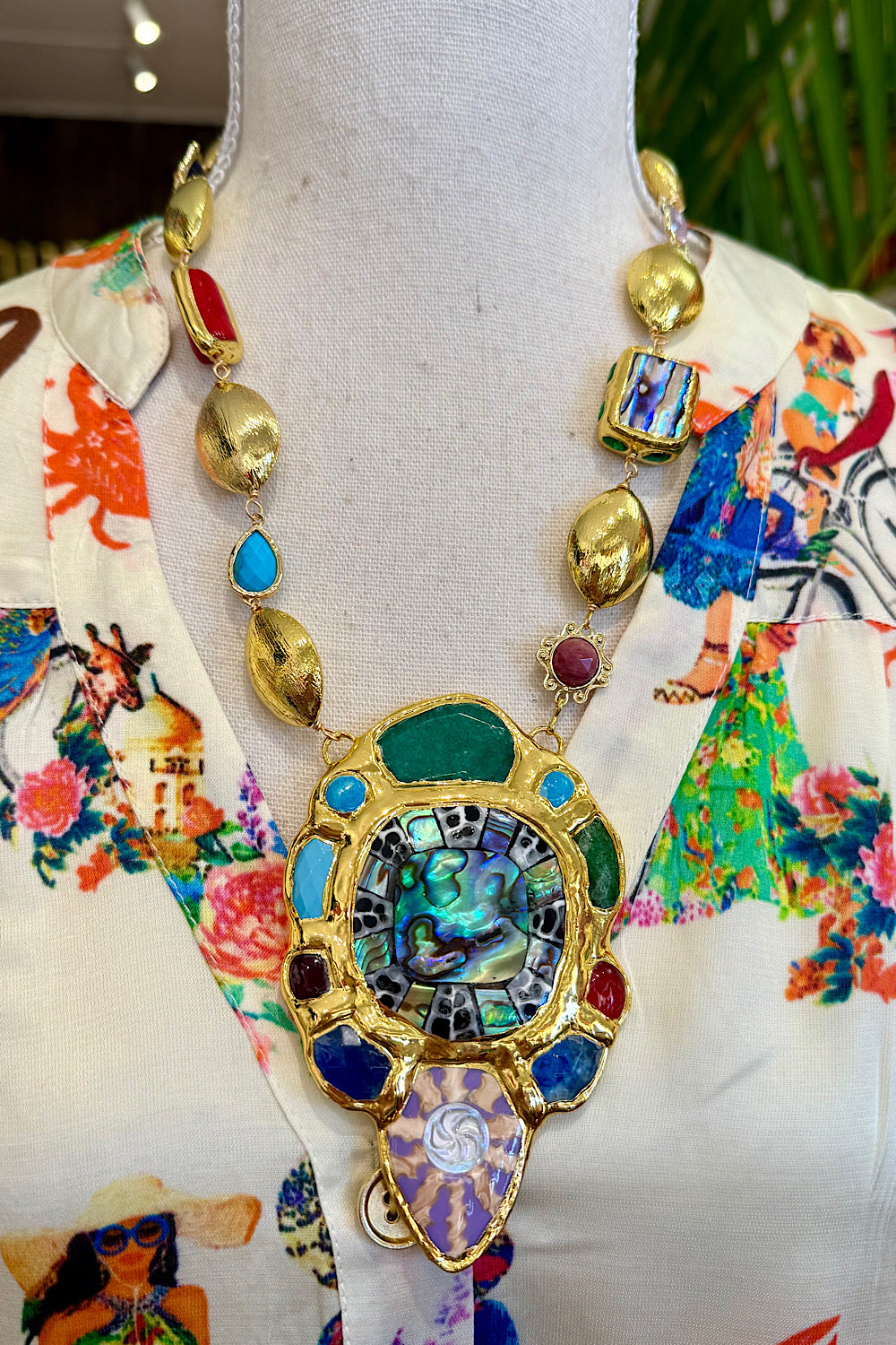 FAUSTINA NECKLACE
