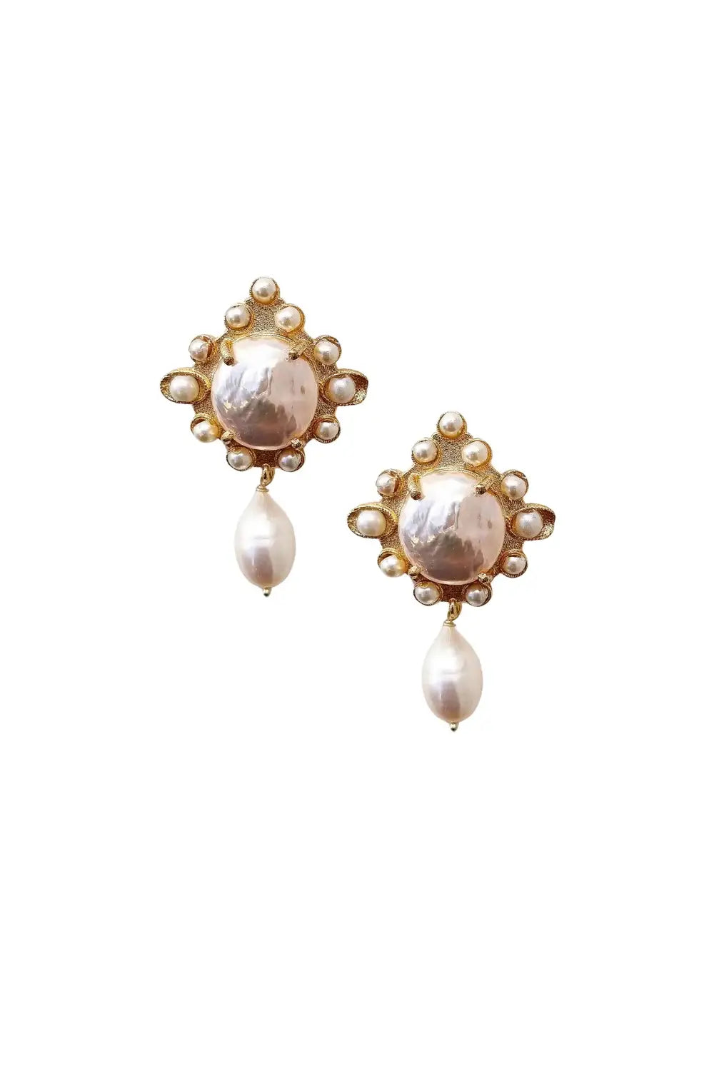 FREYA PEARL EARRINGS
