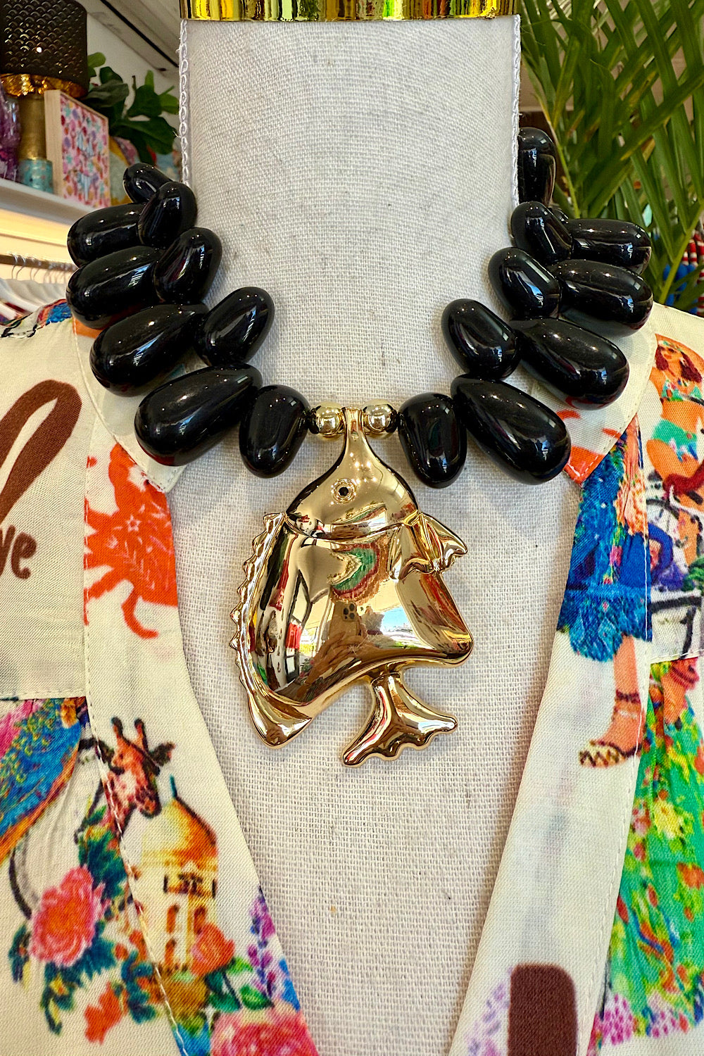 GONE FISHING NECKLACE BLACK