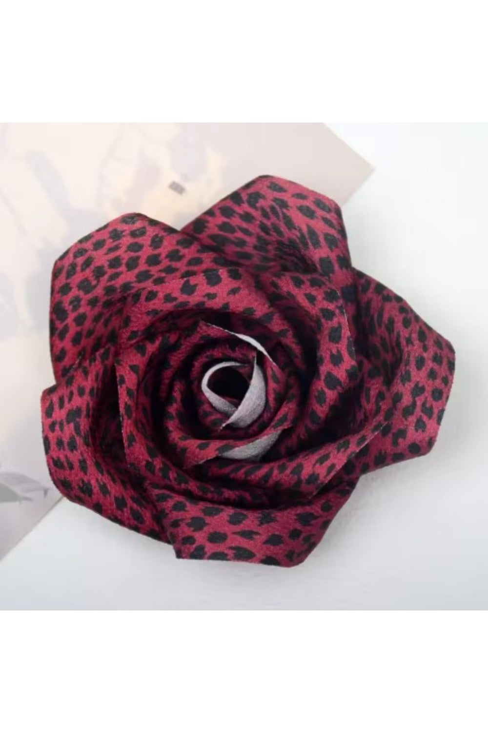 KITTY BROOCH RED