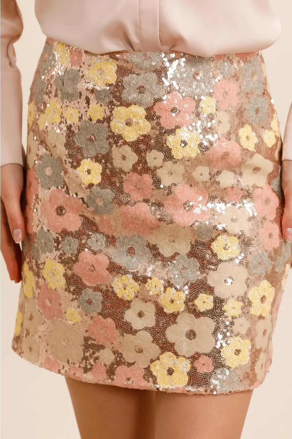 FLOWER SEQUIN MINI SKIRT
