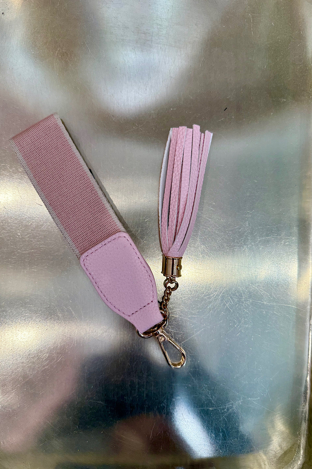 STRAP KEYRING PALE PINK