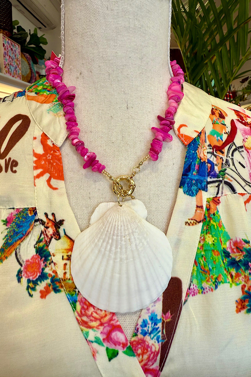 THE CORAL SEA NECKLACE PINK