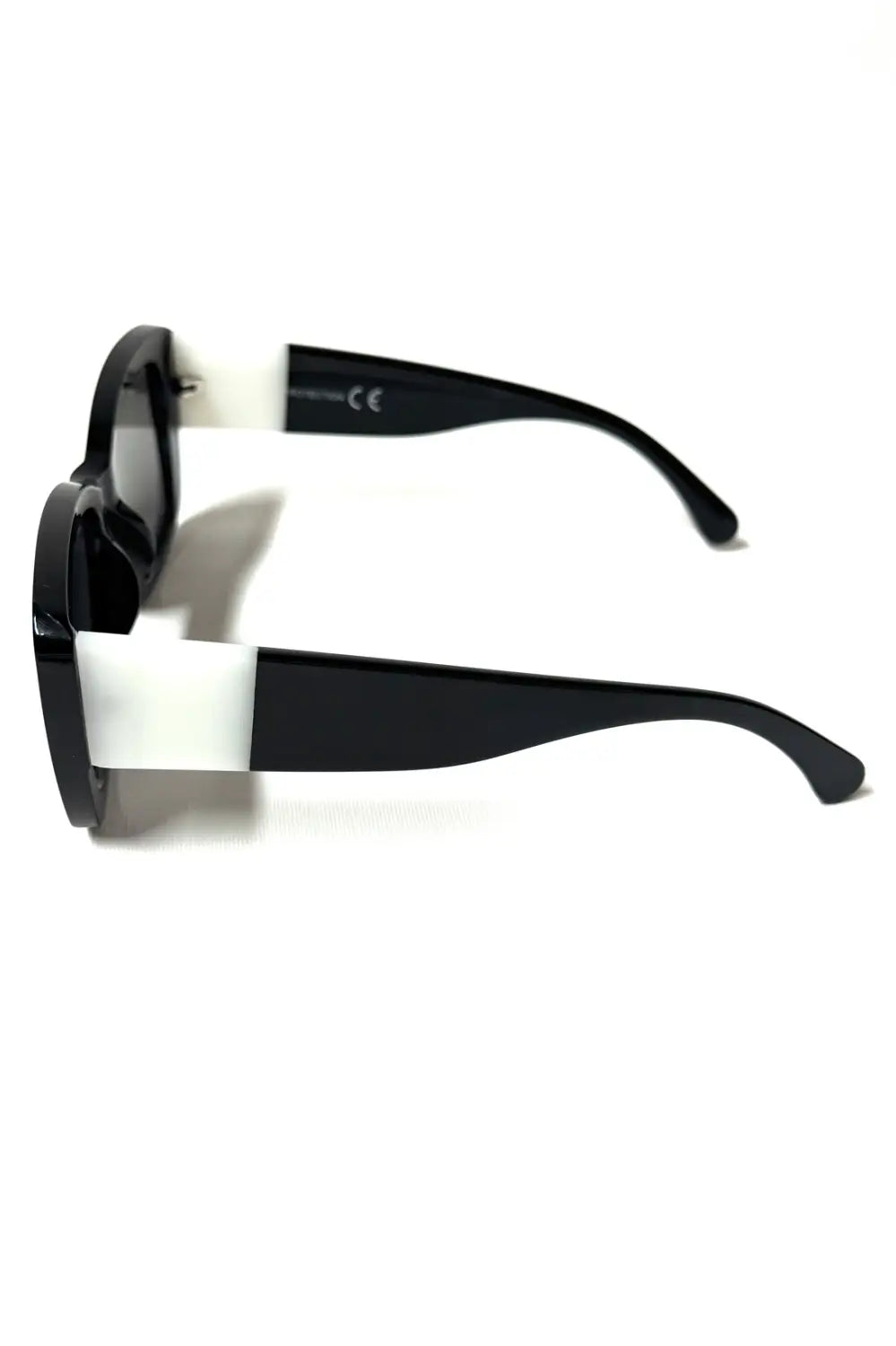THERAPY SUNGLASSES BLACK