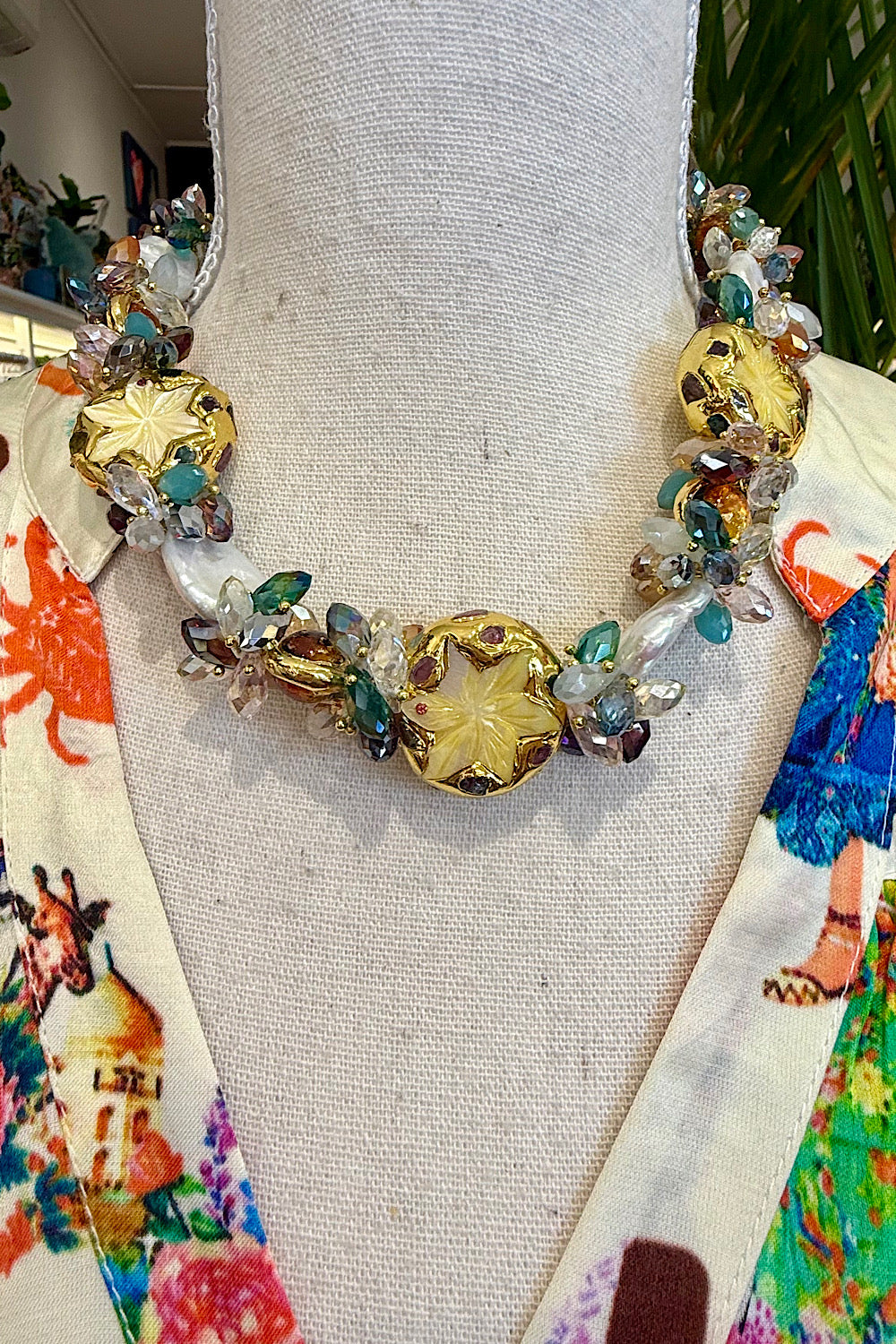 VALERIA NECKLACE